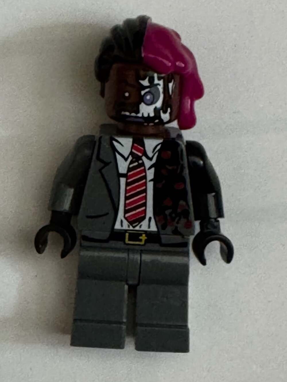 Custom LEGO Two-Face Minifigure - Hybrid Movie Suit (Billy Dee Williams Head)